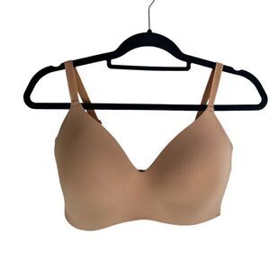 Knix WingWoman Wireless Contour Bra Size 7+ New